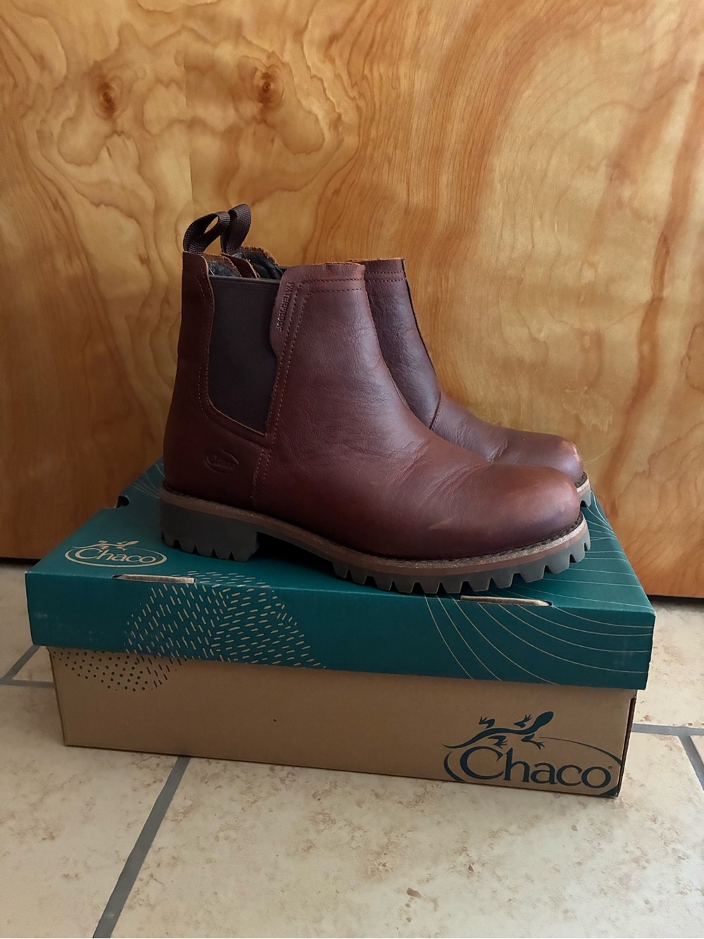 Women’s Chaco Fields Chelsea Waterproof Boots with Lug Sole in Box